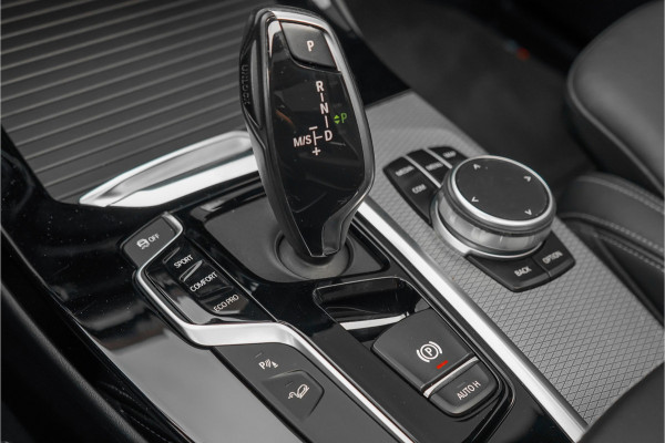 BMW X3 M40i xDrive High Executive Pano ACC Trekhaak HUD