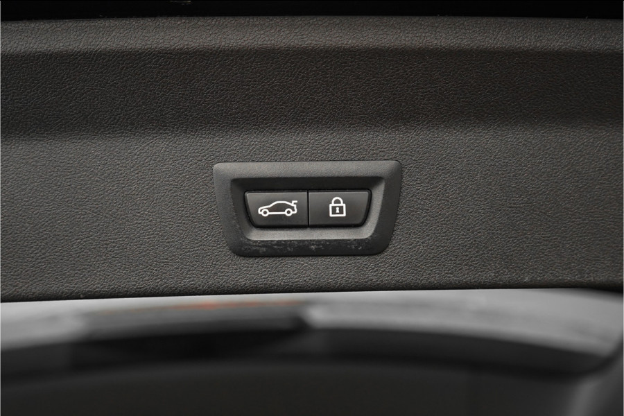 BMW X3 M40i xDrive High Executive Pano ACC Trekhaak HUD