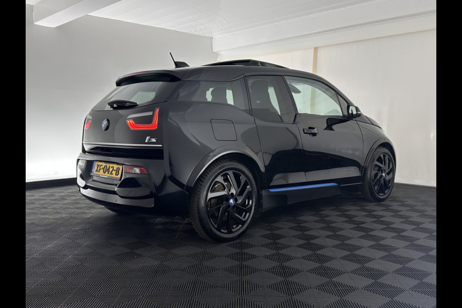 BMW i3 S 120Ah 42 kWh [ 3-Fase ] *ACCUCEL DEFECT / RANGE 151KM* *HEAT-PUMP | PANO | ADAPTIVE-CRUISE | LEATHER-FABRIC | FULL-LED | HARMAN/KARDON | HEATED-COMFORTSEATS | NAVI-FULLMAP | DAB+ | ECC | PDC | 18''ALU*
