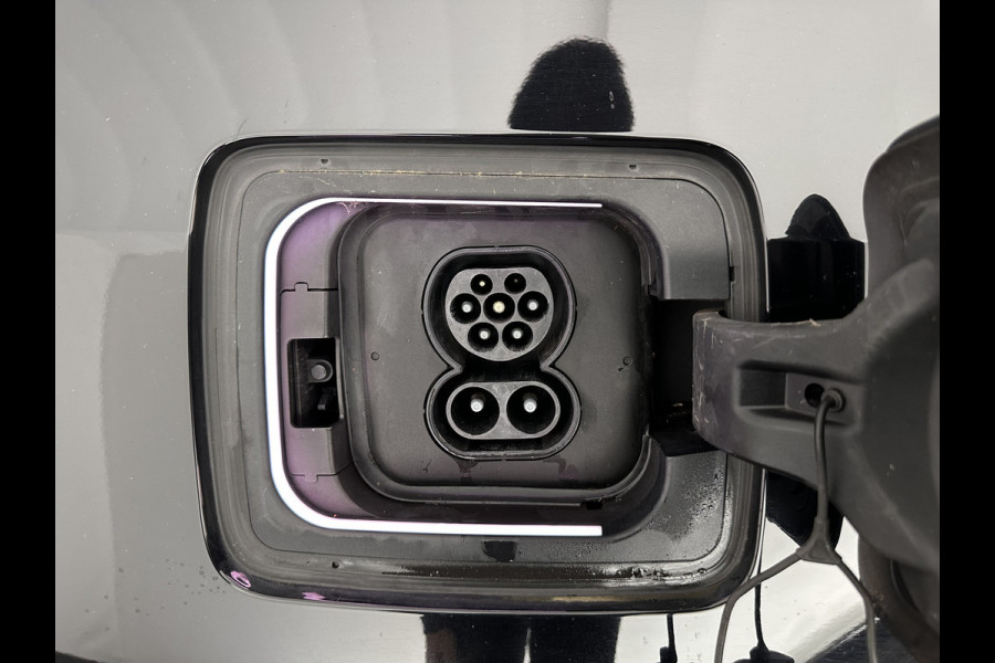 BMW i3 S 120Ah 42 kWh [ 3-Fase ] *ACCUCEL DEFECT / RANGE 151KM* *HEAT-PUMP | PANO | ADAPTIVE-CRUISE | LEATHER-FABRIC | FULL-LED | HARMAN/KARDON | HEATED-COMFORTSEATS | NAVI-FULLMAP | DAB+ | ECC | PDC | 18''ALU*