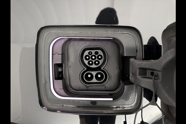 BMW i3 S 120Ah 42 kWh [ 3-Fase ] *ACCUCEL DEFECT / RANGE 151KM* *HEAT-PUMP | PANO | ADAPTIVE-CRUISE | LEATHER-FABRIC | FULL-LED | HARMAN/KARDON | HEATED-COMFORTSEATS | NAVI-FULLMAP | DAB+ | ECC | PDC | 18''ALU*