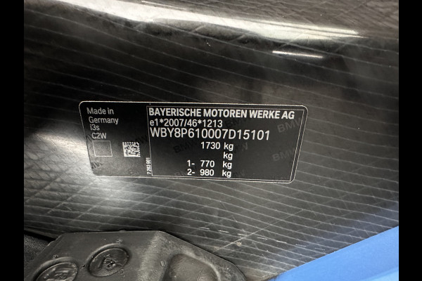 BMW i3 S 120Ah 42 kWh [ 3-Fase ] *ACCUCEL DEFECT / RANGE 151KM* *HEAT-PUMP | PANO | ADAPTIVE-CRUISE | LEATHER-FABRIC | FULL-LED | HARMAN/KARDON | HEATED-COMFORTSEATS | NAVI-FULLMAP | DAB+ | ECC | PDC | 18''ALU*