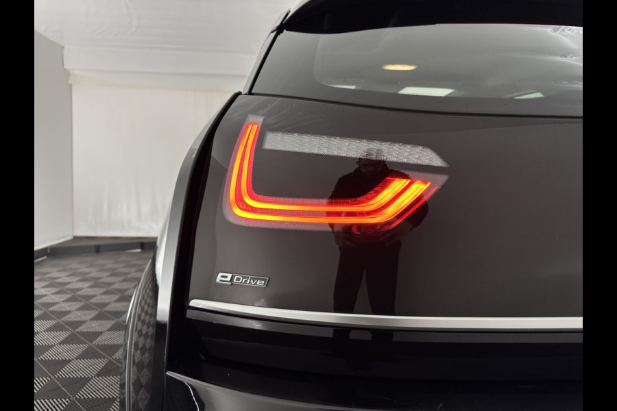 BMW i3 S 120Ah 42 kWh [ 3-Fase ] *ACCUCEL DEFECT / RANGE 151KM* *HEAT-PUMP | PANO | ADAPTIVE-CRUISE | LEATHER-FABRIC | FULL-LED | HARMAN/KARDON | HEATED-COMFORTSEATS | NAVI-FULLMAP | DAB+ | ECC | PDC | 18''ALU*