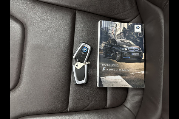 BMW i3 S 120Ah 42 kWh [ 3-Fase ] *ACCUCEL DEFECT / RANGE 151KM* *HEAT-PUMP | PANO | ADAPTIVE-CRUISE | LEATHER-FABRIC | FULL-LED | HARMAN/KARDON | HEATED-COMFORTSEATS | NAVI-FULLMAP | DAB+ | ECC | PDC | 18''ALU*