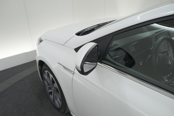 Renault Mégane Estate TCe 140 EDC Techno | Trekhaak | Camera | Navigatie | 9.3 Inch Groot Scherm