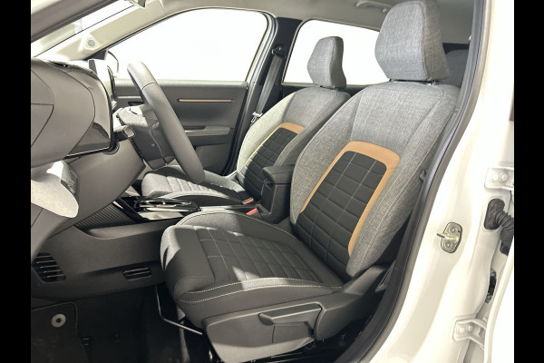 Citroën Ë-C3 Aircross Plus 113pk Comfort Range 44 kWh 11 kw lader | Apple Carplay | Parkeercamera | Zwart dak! nieuw! vanuit voorraad leverbaar