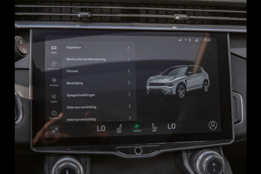 Lynk & Co 01 1.5 Black Edition Panoramadak|Camera|ACC|Stoelverwarming|Navi|Carplay