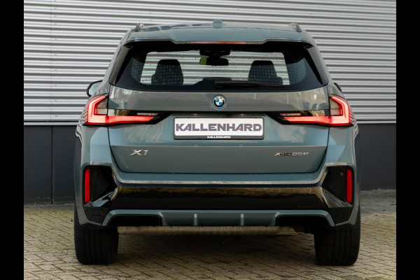 BMW X1 xDrive25e M-Sport - Premium Pack - Camera - Stoelverwarming