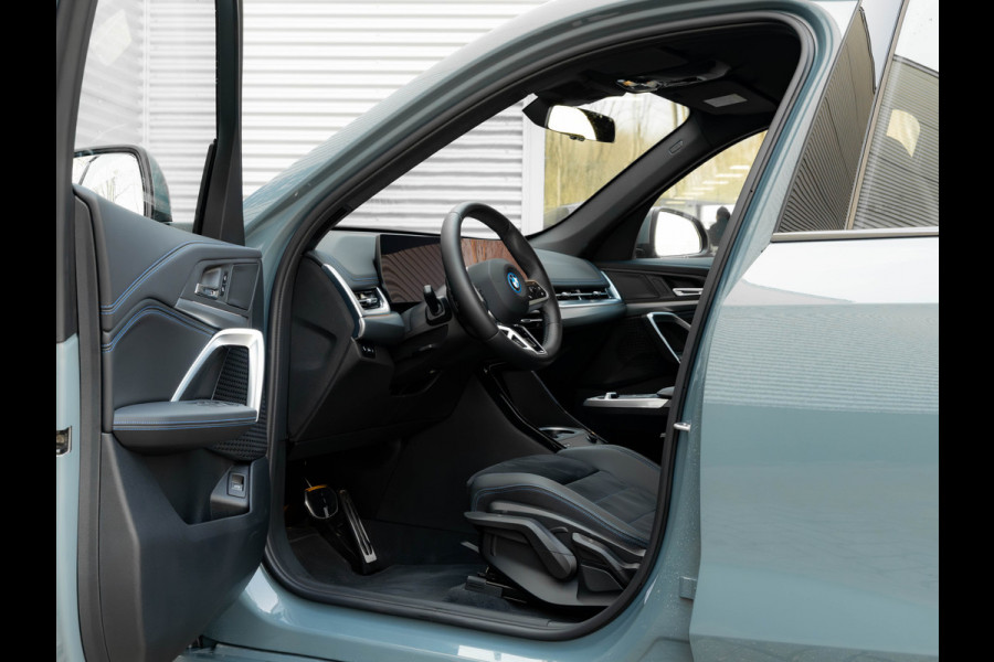 BMW X1 xDrive25e M-Sport - Premium Pack - Camera - Stoelverwarming