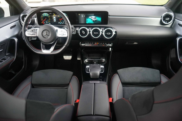 Mercedes-Benz A-Klasse 220 AMG 2.0 190PK Night-pakket