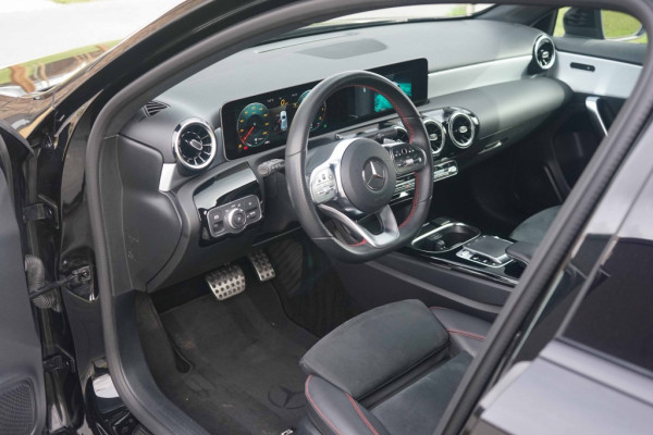 Mercedes-Benz A-Klasse 220 AMG 2.0 190PK Night-pakket