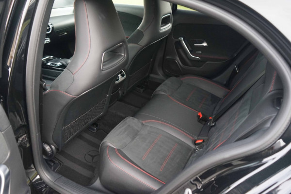 Mercedes-Benz A-Klasse 220 AMG 2.0 190PK Night-pakket