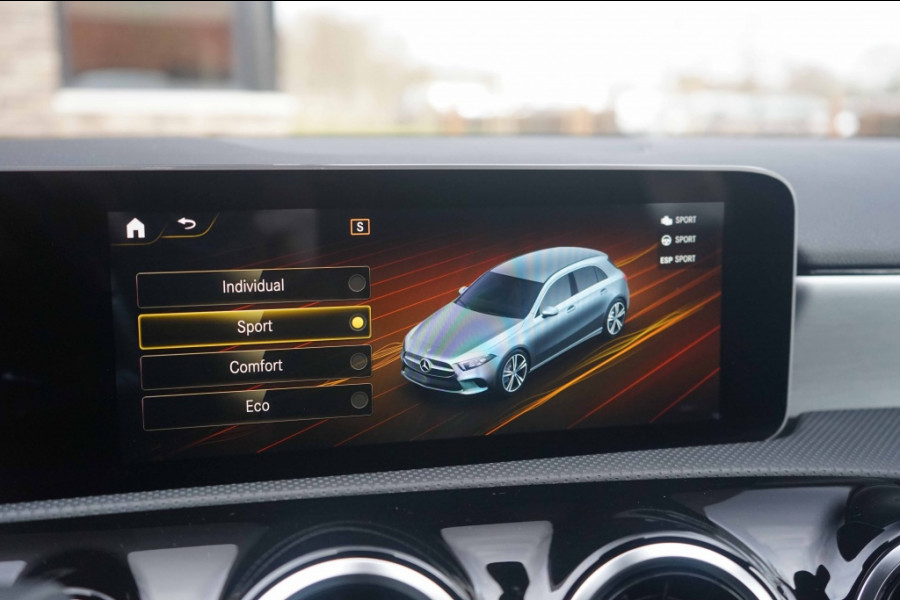 Mercedes-Benz A-Klasse 220 AMG 2.0 190PK Night-pakket