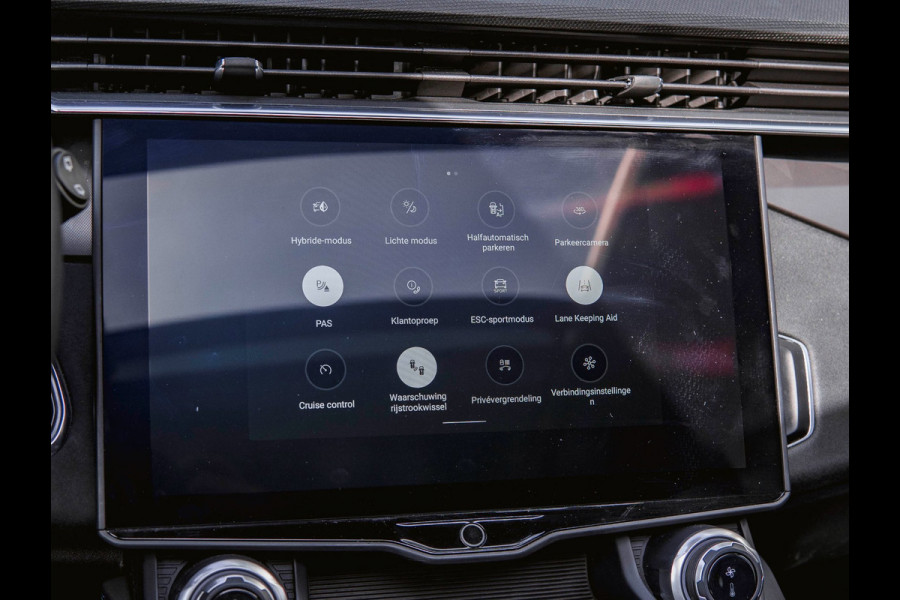 Lynk & Co 01 1.5 Black Edition Panoramadak|Camera|ACC|Stoelverwarming|Navi|Carplay