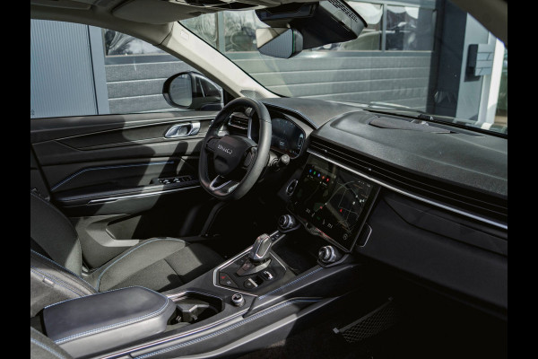 Lynk & Co 01 1.5 Black Edition Panoramadak|Camera|ACC|Stoelverwarming|Navi|Carplay