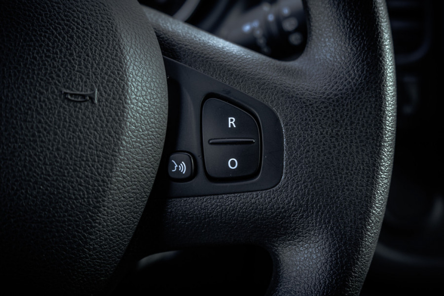 Renault Trafic 2.0 Blue dCi 110 L2H1 | Incl.BPM | Marge | 8-Zits | LED | Navi | Cruise | Airco