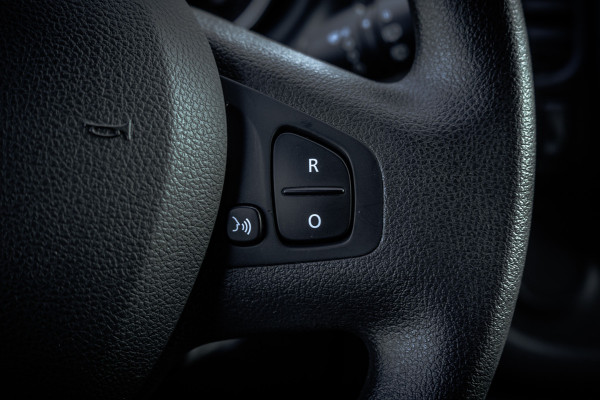 Renault Trafic 2.0 Blue dCi 110 L2H1 | Incl.BPM | Marge | 8-Zits | LED | Navi | Cruise | Airco