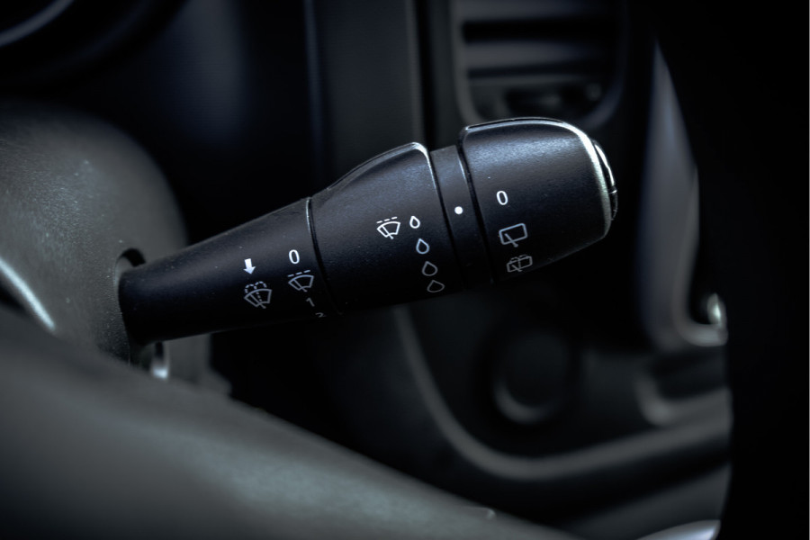 Renault Trafic 2.0 Blue dCi 110 L2H1 | Incl.BPM | Marge | 8-Zits | LED | Navi | Cruise | Airco