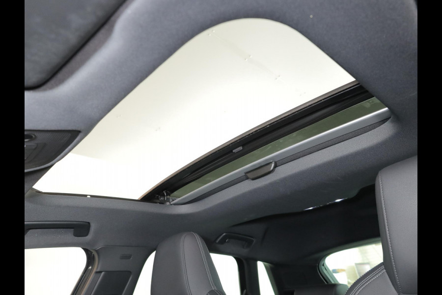 Audi A3 Sportback 30 TFSI S edition 110 pk S-tronic | Navigatie | Panoramadak | Parkeersensoren (Park assist) | S-Line |