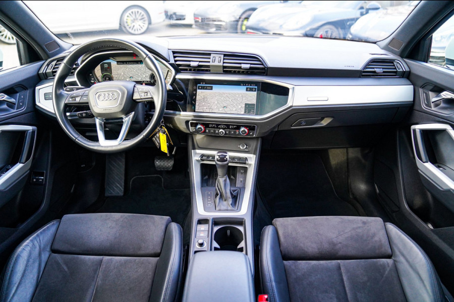 Audi Q3 Sportback 45 TFSI e S Edition | Panorama | Virtual | Matrix LED | Elektrisch trekhaak | Adaptieve Cruise control | 20 inch