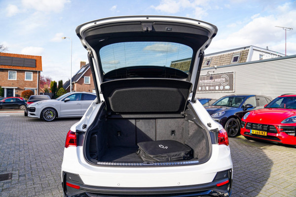 Audi Q3 Sportback 45 TFSI e S Edition | Panorama | Virtual | Matrix LED | Elektrisch trekhaak | Adaptieve Cruise control | 20 inch