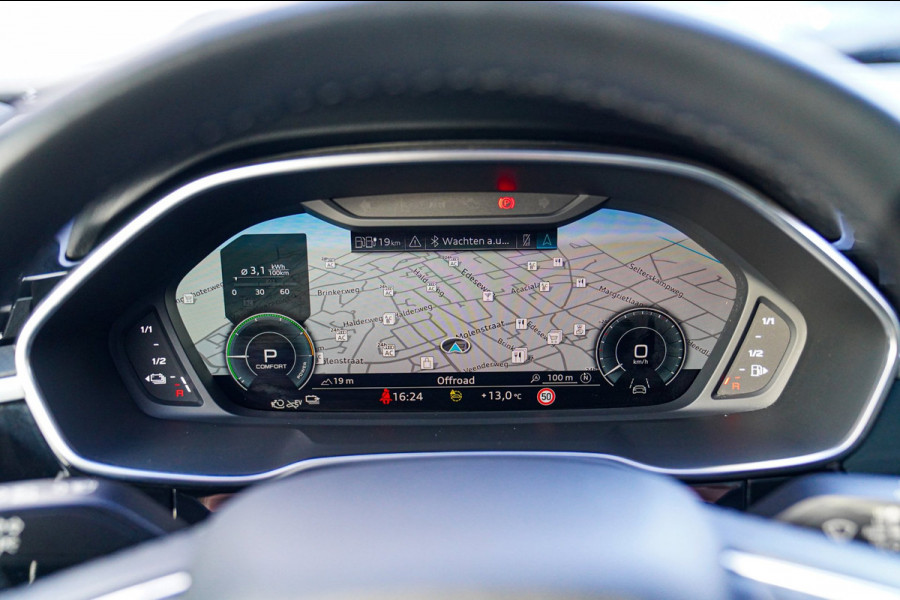 Audi Q3 Sportback 45 TFSI e S Edition | Panorama | Virtual | Matrix LED | Elektrisch trekhaak | Adaptieve Cruise control | 20 inch