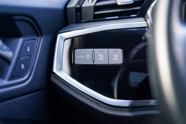Audi Q3 Sportback 45 TFSI e S Edition | Panorama | Virtual | Matrix LED | Elektrisch trekhaak | Adaptieve Cruise control | 20 inch