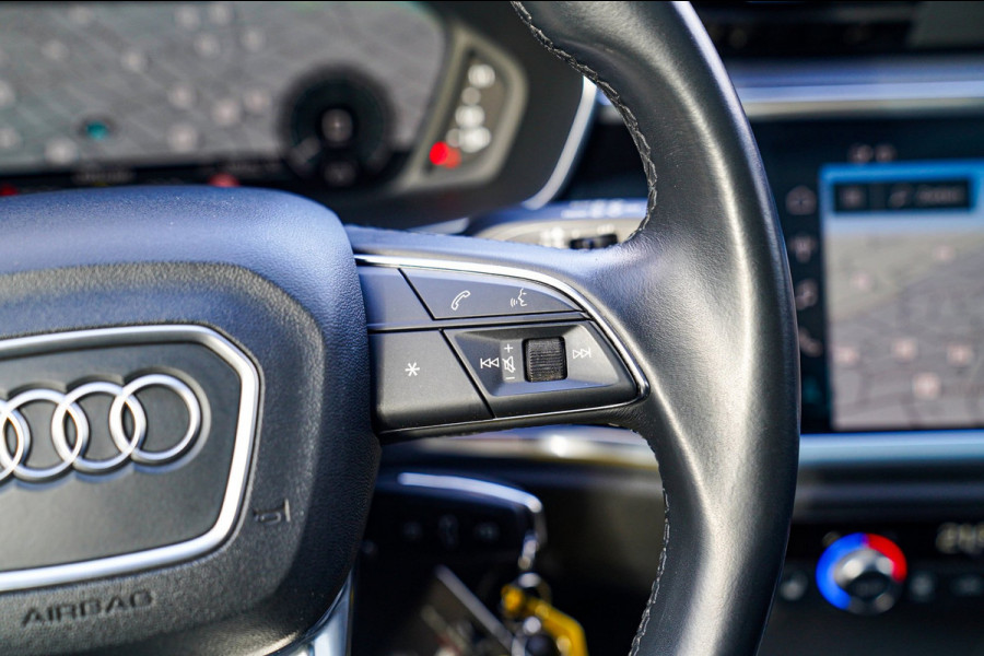 Audi Q3 Sportback 45 TFSI e S Edition | Panorama | Virtual | Matrix LED | Elektrisch trekhaak | Adaptieve Cruise control | 20 inch