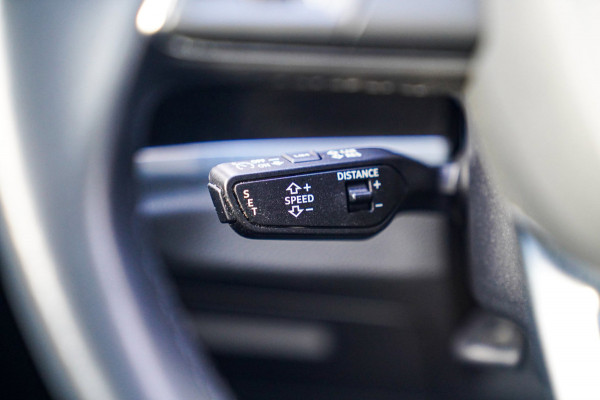 Audi Q3 Sportback 45 TFSI e S Edition | Panorama | Virtual | Matrix LED | Elektrisch trekhaak | Adaptieve Cruise control | 20 inch