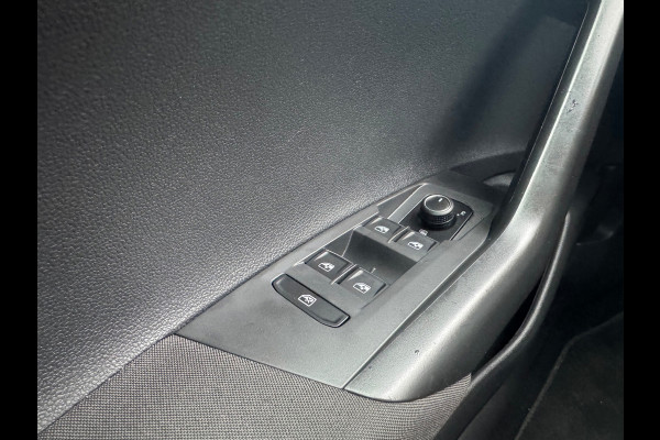 Volkswagen Polo 1.0 TSI Highline Panorama Led Clima PDC 2018 116PK