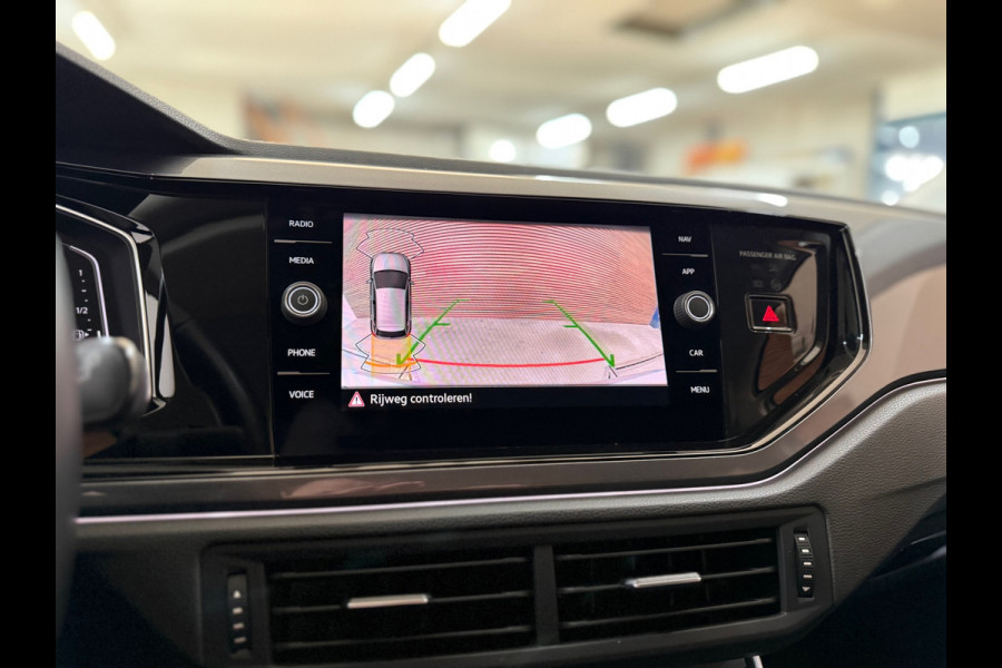 Volkswagen Polo 1.0 TSI Style | DSG | Navi | IQ.LED | Licht + Zicht | Discover Pro | Camera | Stoelverwarming | Virtual | Matrix