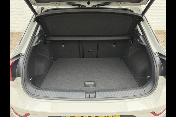 Volkswagen T-Roc 1.5 TSI Automaat Pdc V+A Carplay Clima Stoelverwarming Full Led Cruise