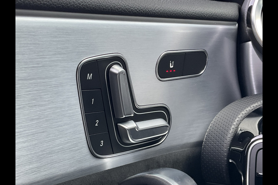 Mercedes-Benz A-Klasse 250 e PHEV Solution AMG Limited Business