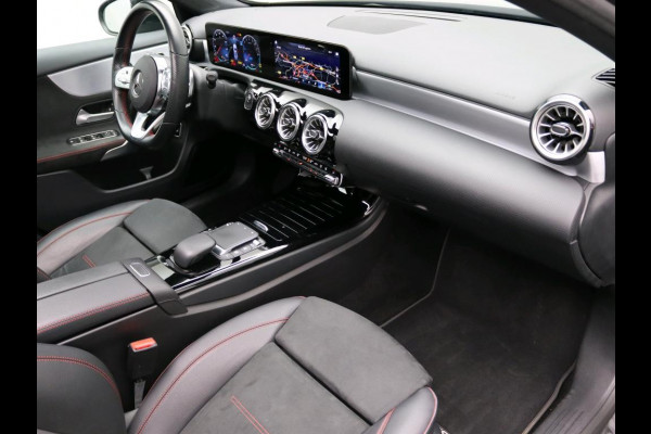 Mercedes-Benz A-Klasse 250 e PHEV Solution AMG Limited Business