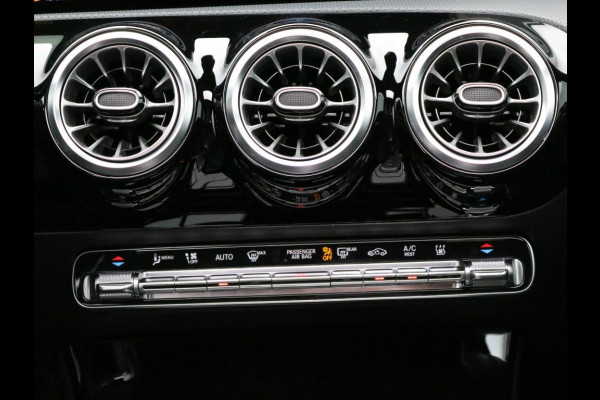 Mercedes-Benz A-Klasse 250 e PHEV Solution AMG Limited Business