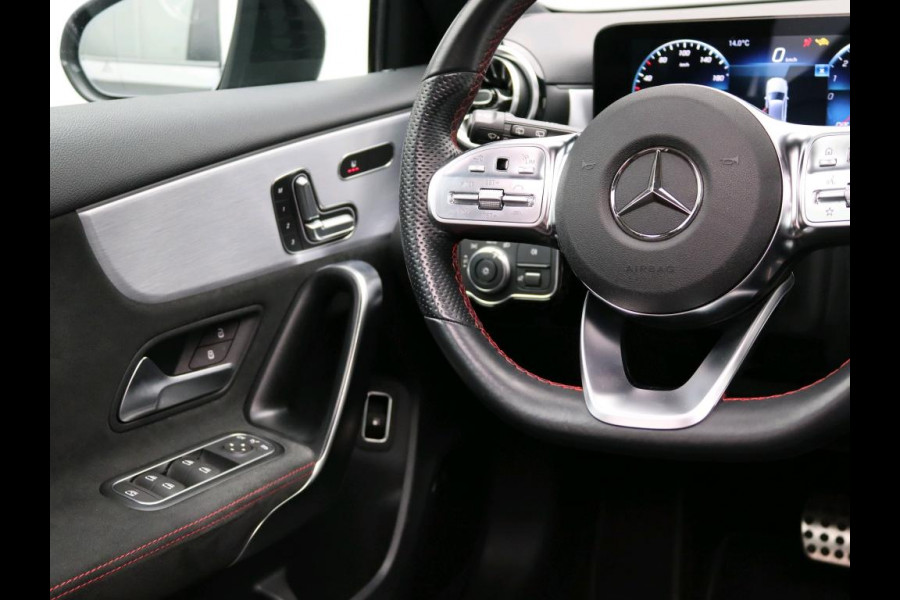 Mercedes-Benz A-Klasse 250 e PHEV Solution AMG Limited Business
