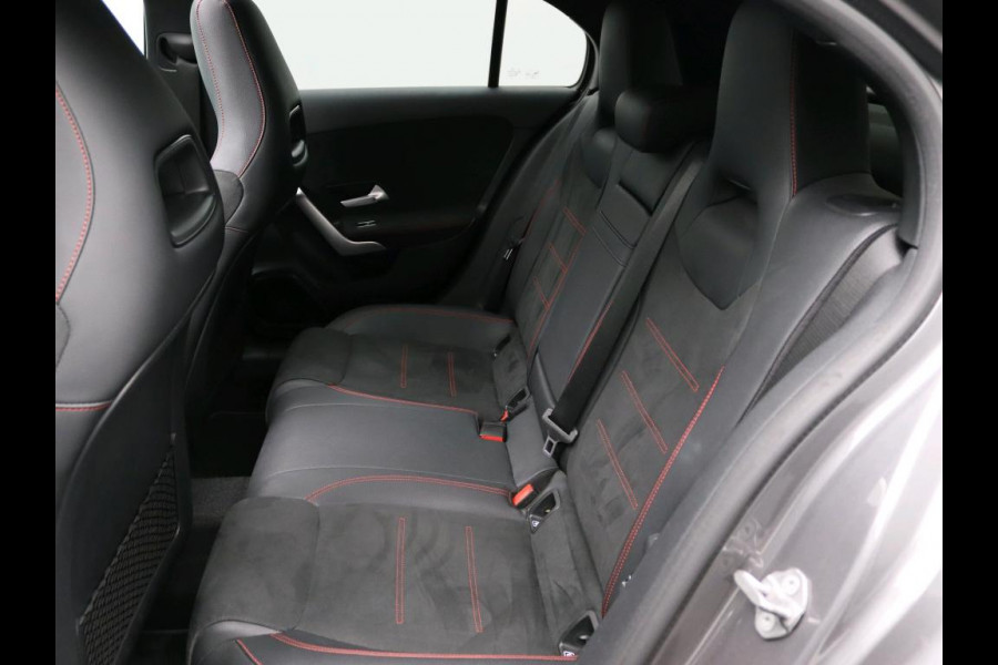 Mercedes-Benz A-Klasse 250 e PHEV Solution AMG Limited Business