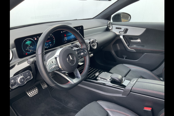 Mercedes-Benz A-Klasse 250 e PHEV Solution AMG Limited Business