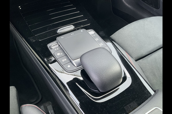 Mercedes-Benz A-Klasse 250 e PHEV Solution AMG Limited Business