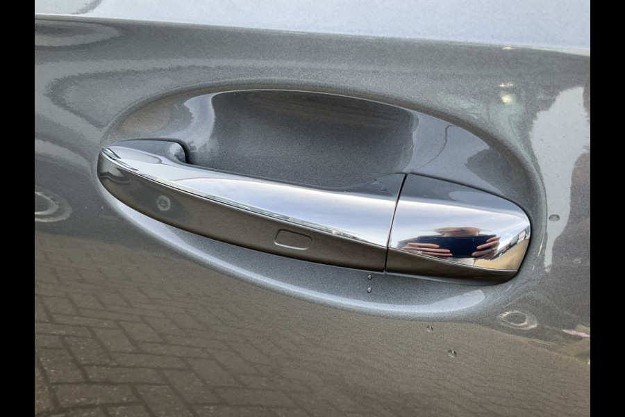 Mercedes-Benz A-Klasse 250 e PHEV Solution AMG Limited Business