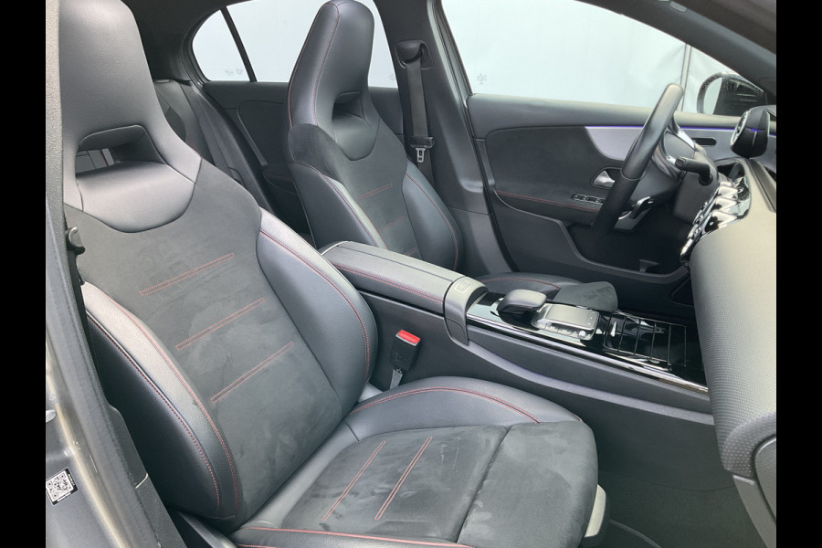 Mercedes-Benz A-Klasse 250 e PHEV Solution AMG Limited Business