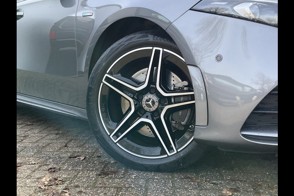 Mercedes-Benz A-Klasse 250 e PHEV Solution AMG Limited Business