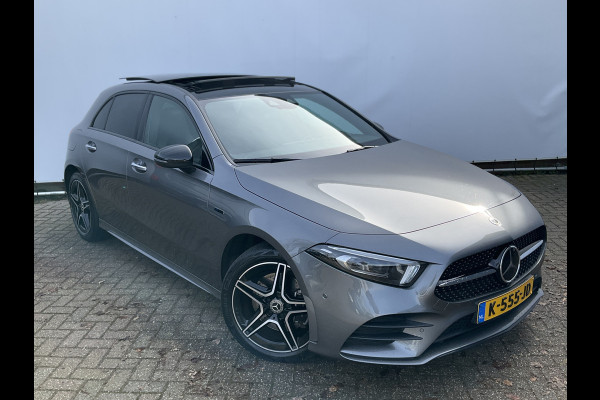Mercedes-Benz A-Klasse 250 e PHEV Solution AMG Limited Business