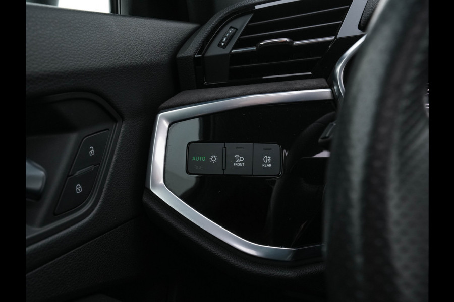 Audi RS Q3 Sportback TFSI quattro *PANO | LEATHER | FULL-LED | ADAPTIVE-CRUISE | BANG&OLUFSEN | TOP-VIEW | HEATED-SPORTSEATS | DIGI-COCKPIT | PRIVACY-GLASS | SHIFT-PADDLES | AMBIENT-LIGHT | ECC | PDC | 21''ALU*