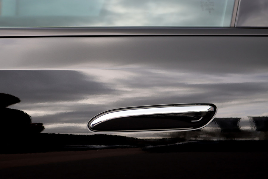 Mercedes-Benz E-Klasse Estate 300 e AMG Line | Distronic+ | Memory | Burmester | Surround Camera | Trekhaak | Digital Light | Keyless Go | Zonweringspakket | Nightpakket |