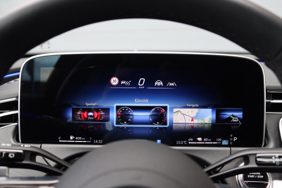 Mercedes-Benz E-Klasse Estate 300 e AMG Line | Distronic+ | Memory | Burmester | Surround Camera | Trekhaak | Digital Light | Keyless Go | Zonweringspakket | Nightpakket |