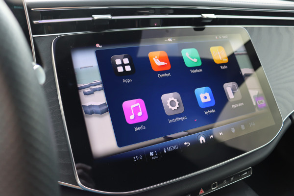 Mercedes-Benz E-Klasse Estate 300 e AMG Line | Distronic+ | Memory | Burmester | Surround Camera | Trekhaak | Digital Light | Keyless Go | Zonweringspakket | Nightpakket |