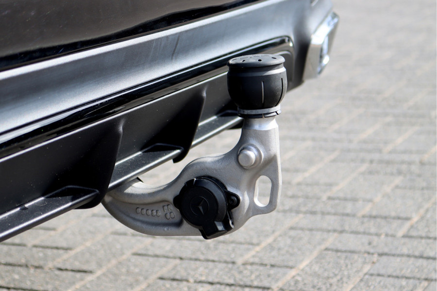 Mercedes-Benz E-Klasse Estate 300 e AMG Line | Distronic+ | Memory | Burmester | Surround Camera | Trekhaak | Digital Light | Keyless Go | Zonweringspakket | Nightpakket |