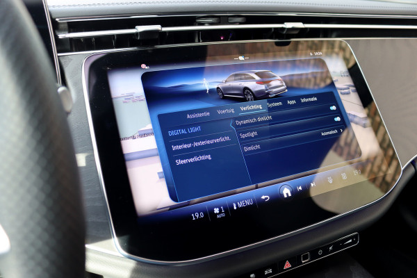 Mercedes-Benz E-Klasse Estate 300 e AMG Line | Distronic+ | Memory | Burmester | Surround Camera | Trekhaak | Digital Light | Keyless Go | Zonweringspakket | Nightpakket |