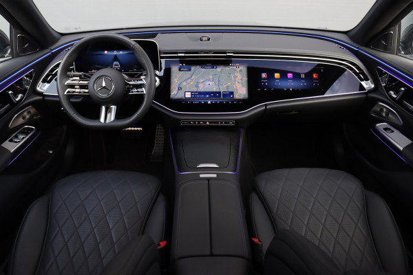 Mercedes-Benz E-Klasse 450 d 4MATIC AMG Line | Hyperscreen | Luchtvering | Achterasbesturing | Standkachel | Nappa Leder | Stoelventilatie | Trekhaak | Distronic+ | HUD | Massage | 3D-Display |